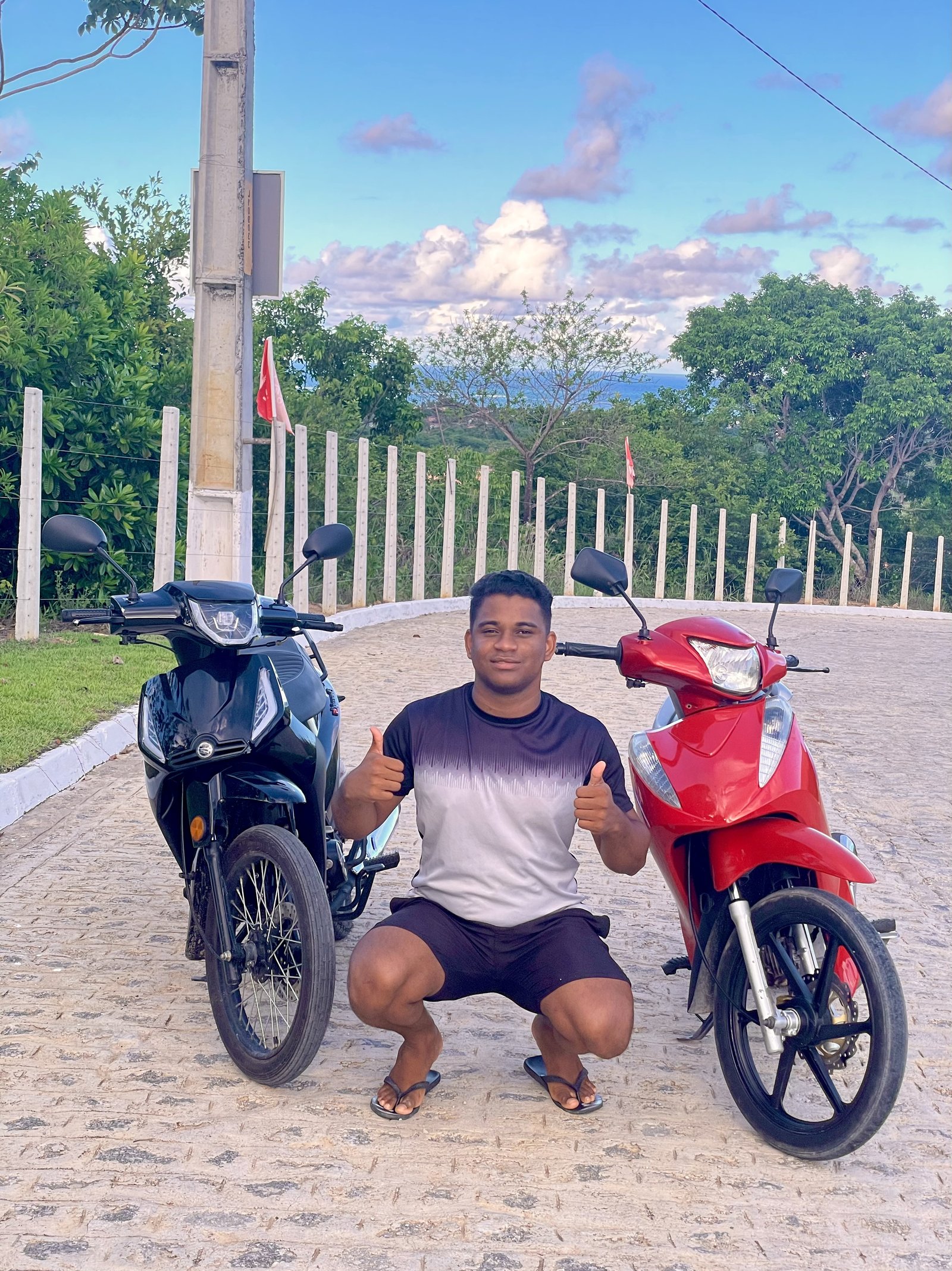 Motos a veloz e shineray 
